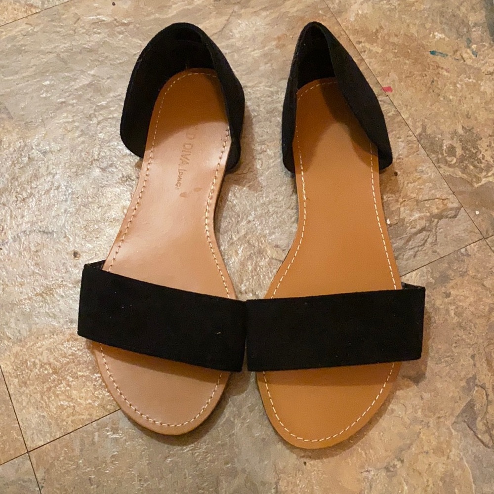 Black wild diva lounge sandals size 6 1/2